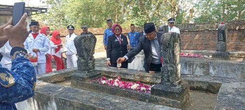 Upacara HUT RI ke 80 dan ziarah ke Makam Dukut Tahun 2025