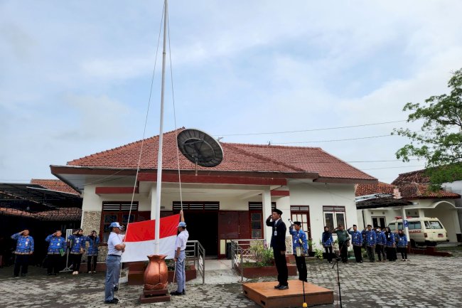 Upacara Memperingati Hari Pahlawan 10 November 2024