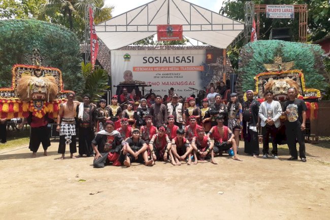 Pentas Jaranan Kreasi Mudho Manunggal di Desa Jarum 