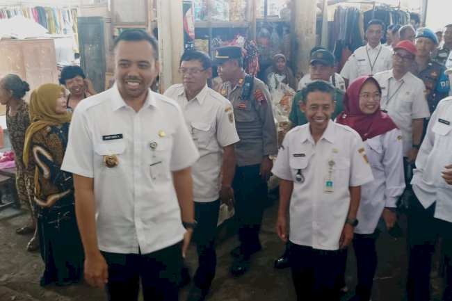 Jelang Ramadhan Plh Bupati Klaten Sidak di Pasar Sidoharjo Kecamatan Bayat