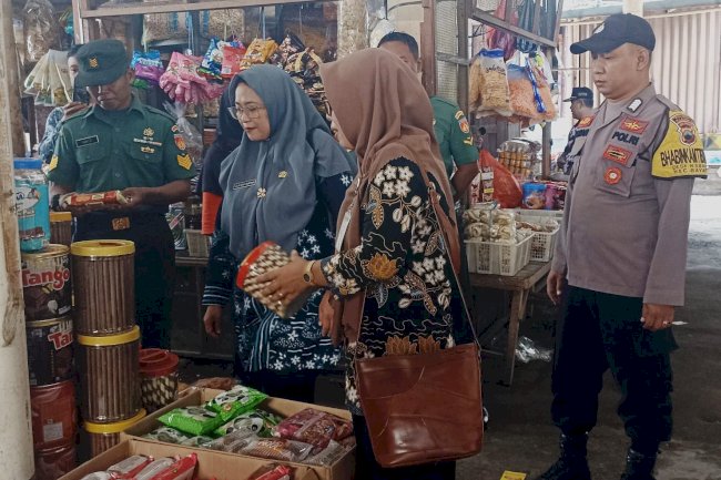 Inspeksi Mendadak Bahan Pangan di Pasar dan Toko Wilayah Kecamatan Bayat