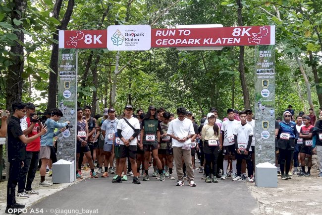 Run To Geopark Klaten Meriahkan Kawasan Wisata Bukit Cinta Watu Prahu Bayat