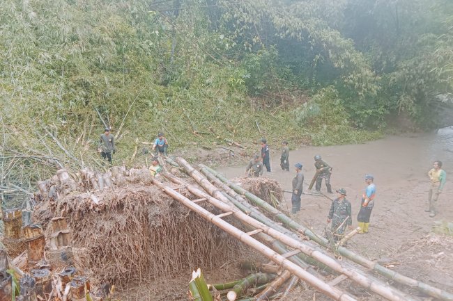 Monitoring Eksekusi Rumpun Bambu Longsor Dampak Hujan Deras dan Angin Puting Beliung di Dk. Kaliture Desa Nengahan Kecamatan Bayat