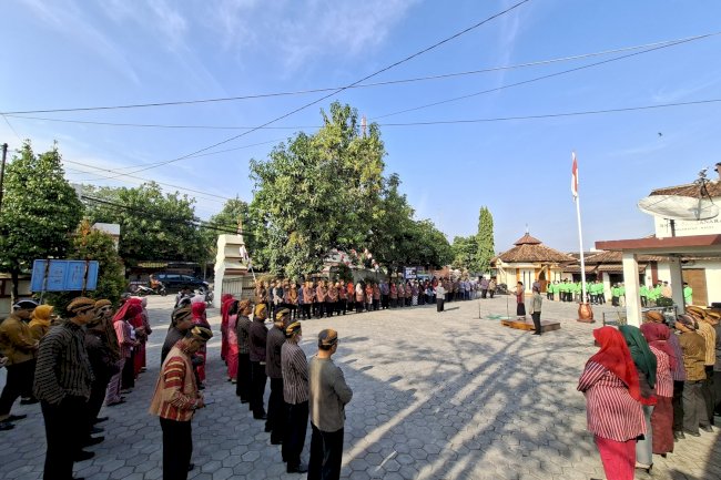 Kecamatan Bayat Gelar Upacara Peringatan Hari Jadi Kabupaten Klaten ke-222