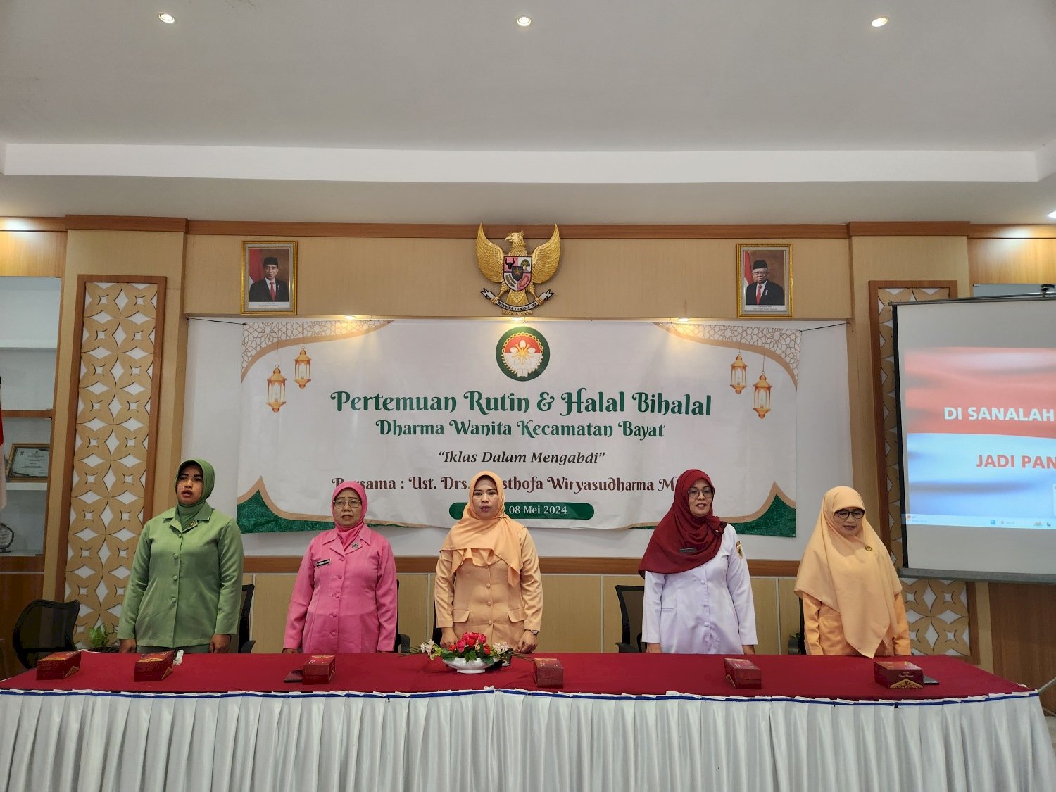 Pertemuan Rutin dan Halal Bihalal Dharma Wanita Kecamatan Bayat