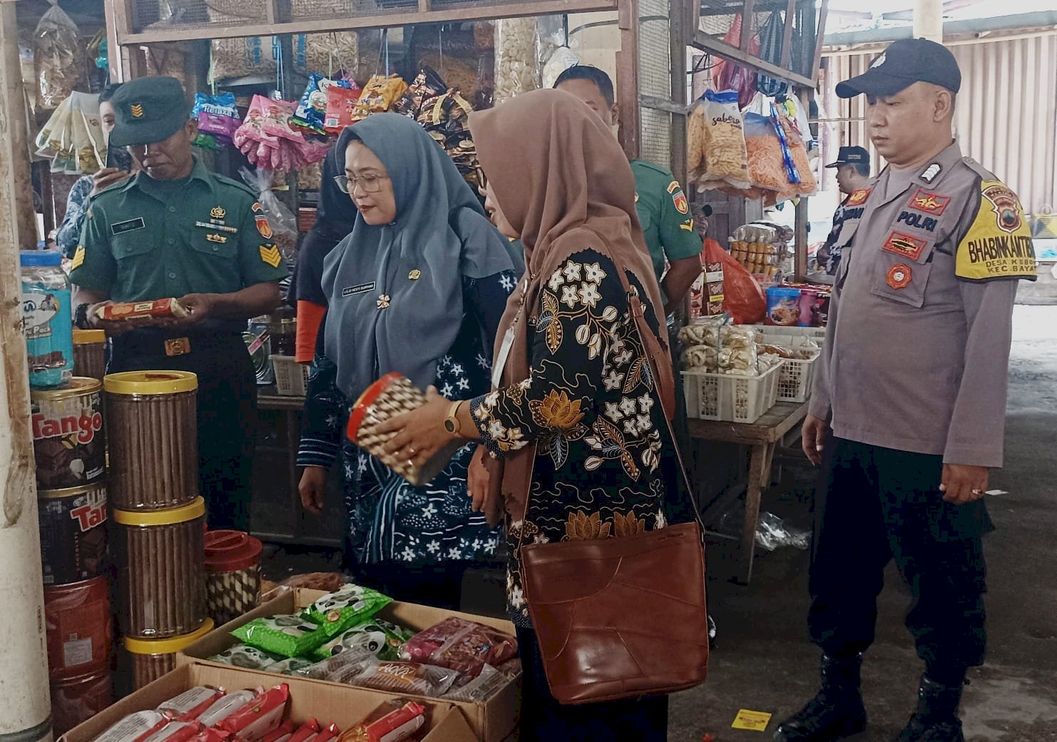 Inspeksi Mendadak Bahan Pangan di Pasar dan Toko Wilayah Kecamatan Bayat