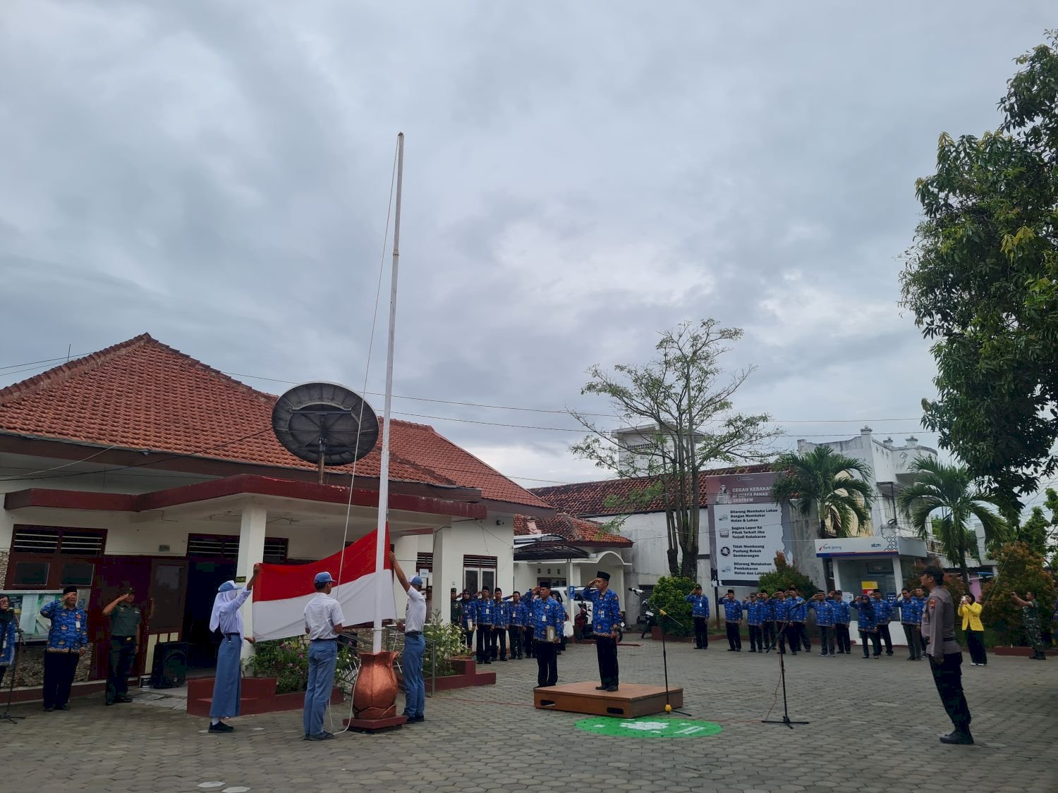 Upacara Peringatan Hari Sumpah Pemuda ke-97 Tahun 2025 di Kecamatan Bayat Berlangsung Khidmat