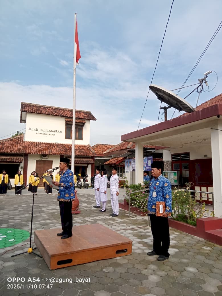 Upacara Peringatan Hari Pahlawan di Kecamatan Bayat Berjalan Khidmat 