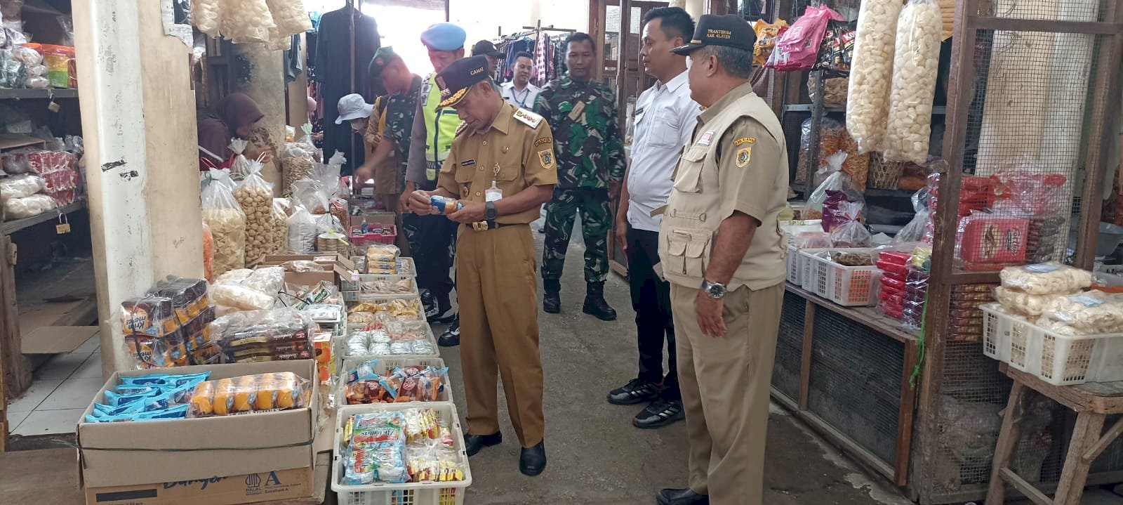 Sidak Permakanan Jelang Nataru, Kecamatan Bayat Pantau Harga dan Ketersediaan Bahan Pokok